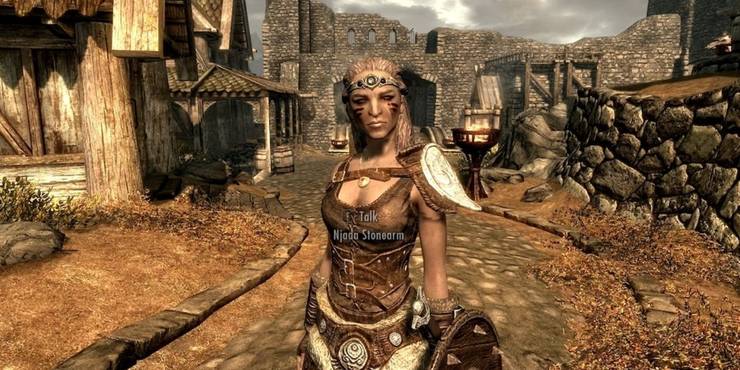 Skyrim Njada Stonearm ilman kypärää Whiterunissa