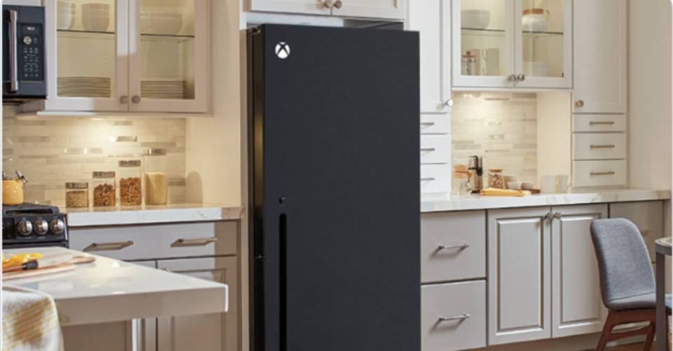 Microsoft Explains Why The Xbox Series X Is Shaped Like A Fridge